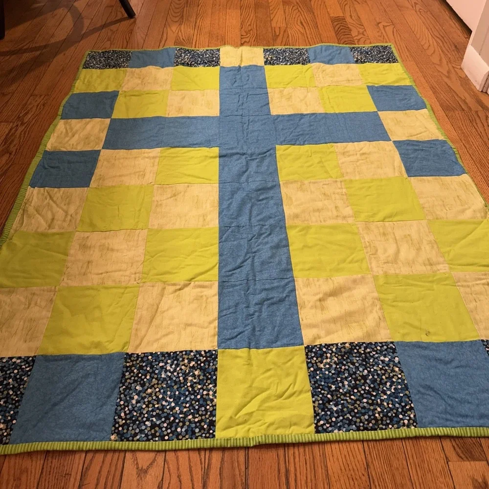 Reversible Rail Fence/Split Rail Fence Pattern & A Cross Pattern Quilt-42